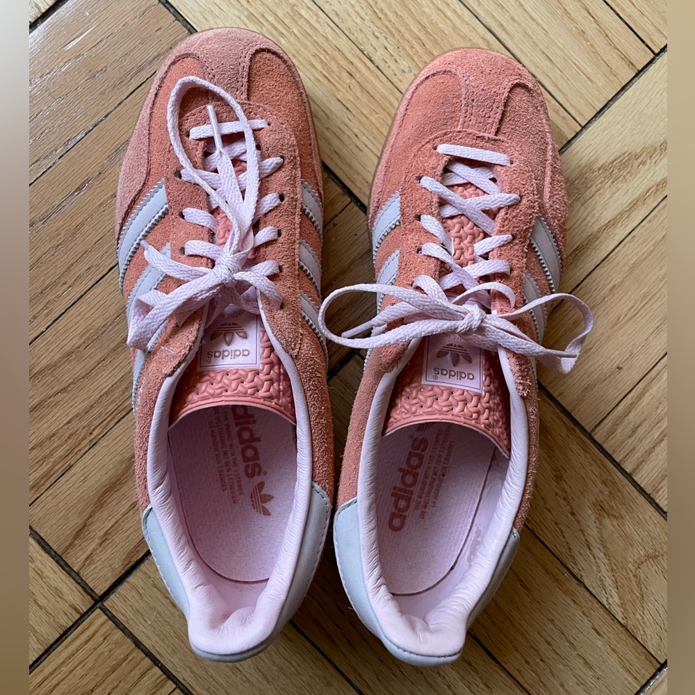 Adidas Gazelle Indoor Women’s size 8